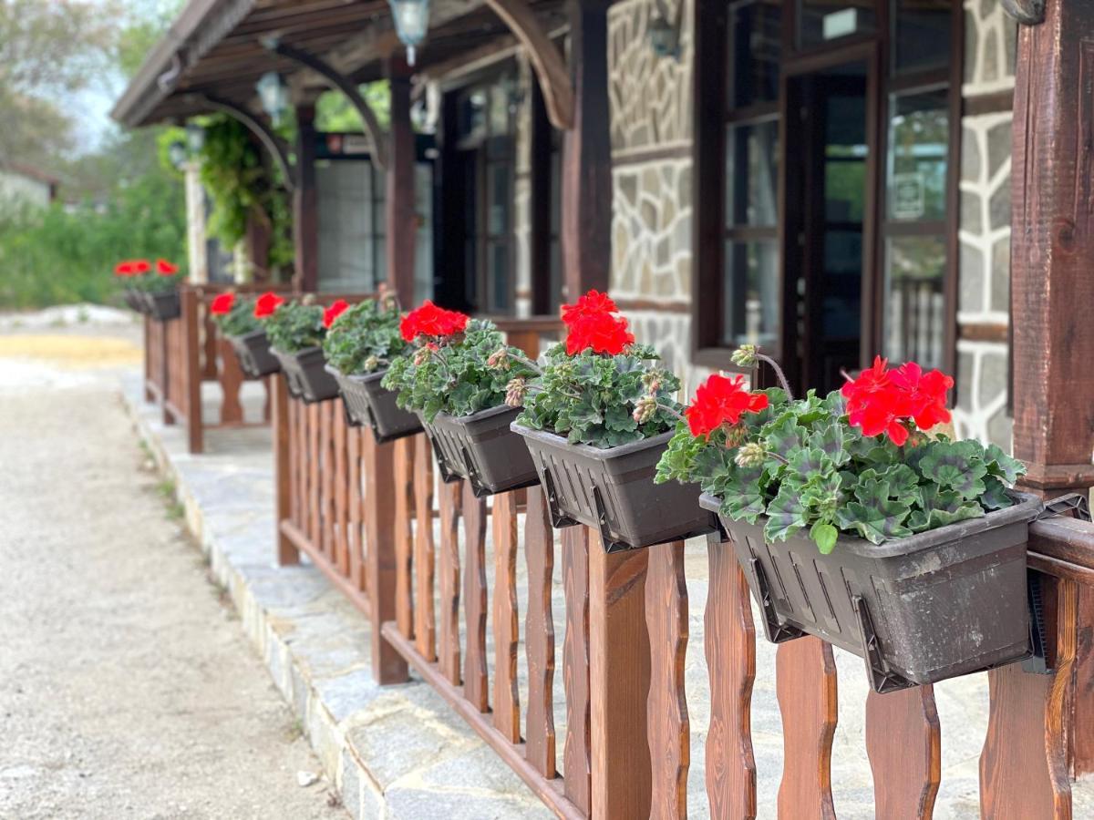 Family Hotel Old Time Tyulenovo Εξωτερικό φωτογραφία